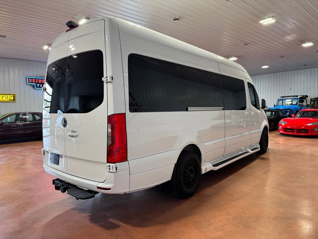 Used 2023 Mercedes-Benz Sprinter 2500 image 7