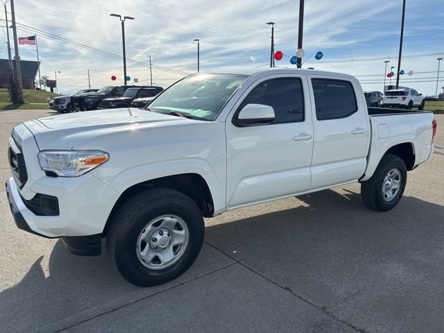 Used 2021 Toyota Tacoma SR image 3