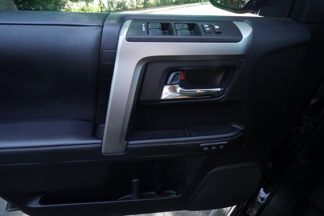 Used 2023 Toyota 4Runner Limited AWD/4WD image 11