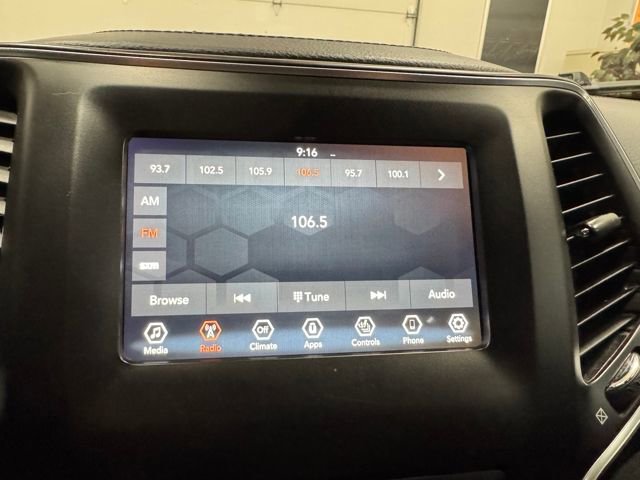 Used 2020 Jeep Cherokee Latitude Plus w/ Cold Weather Group image 58