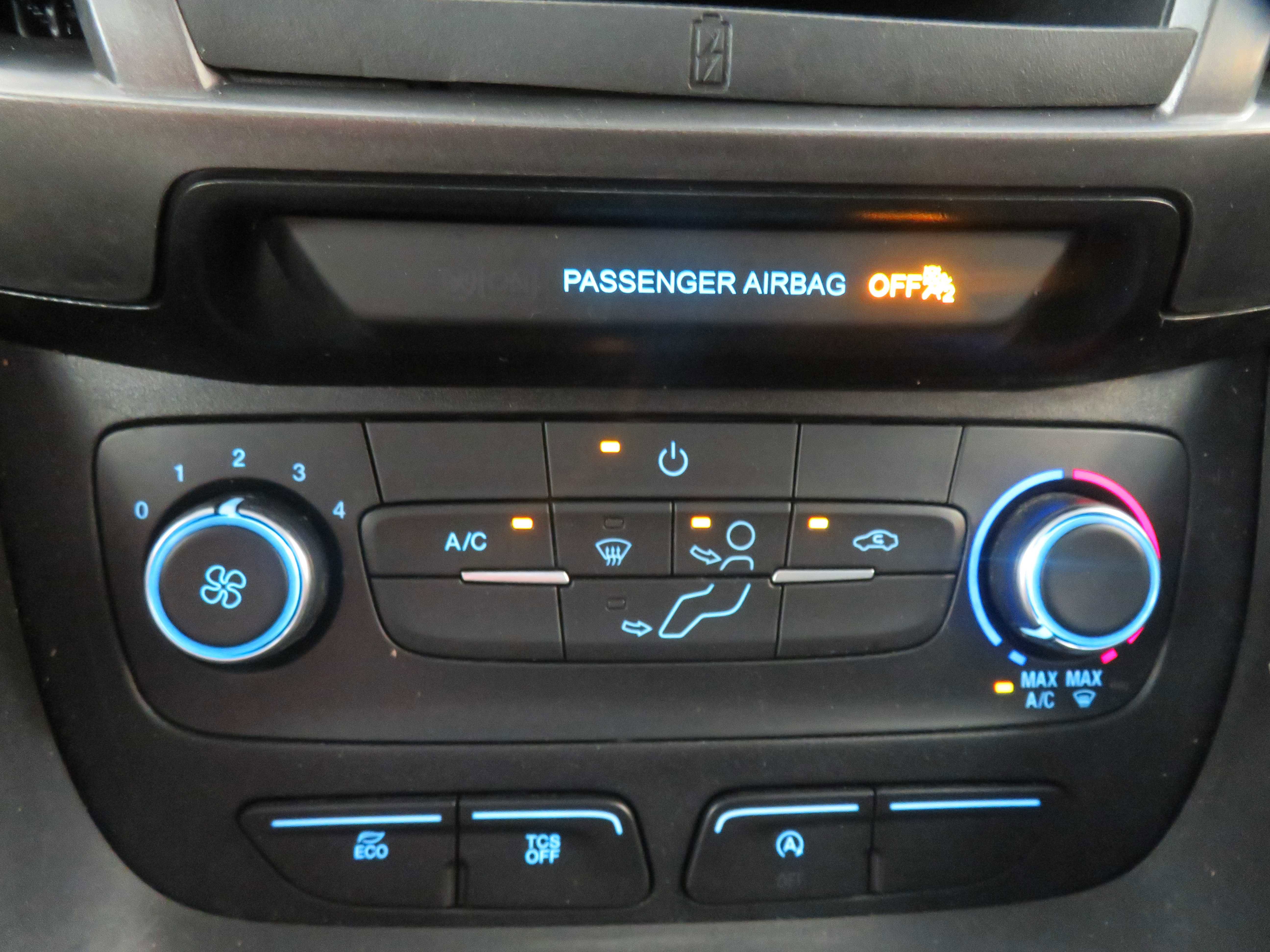 Used 2020 Ford Transit Connect XL image 50