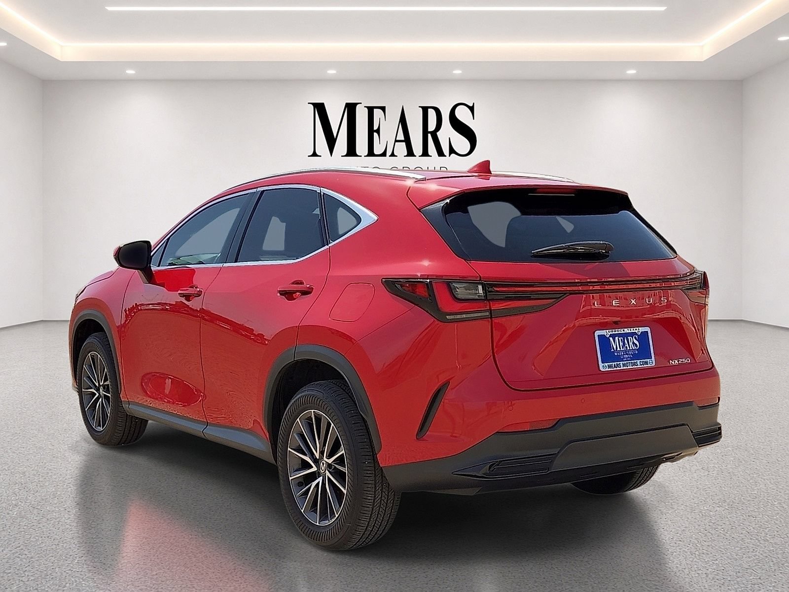Used 2025 Lexus NX 250 FWD w/ Towing Package (2000 Lbs) image 3
