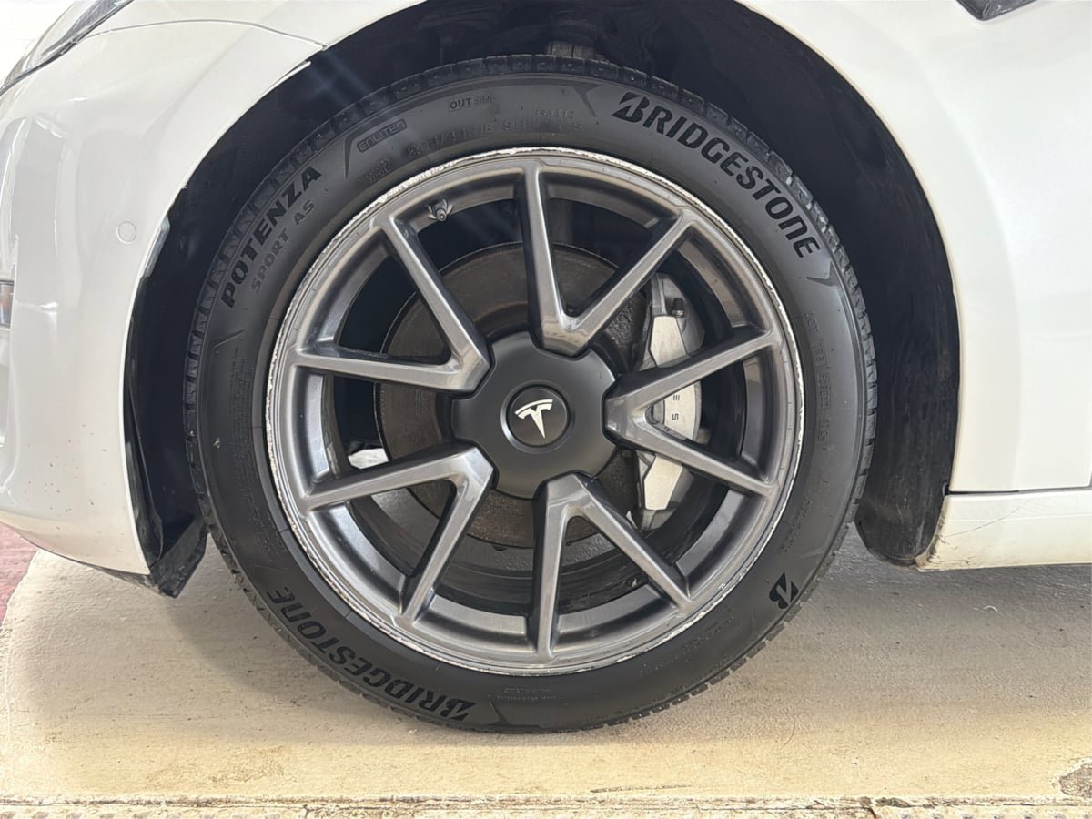 Used 2021 Tesla Model 3 Standard Range Plus RWD image 13