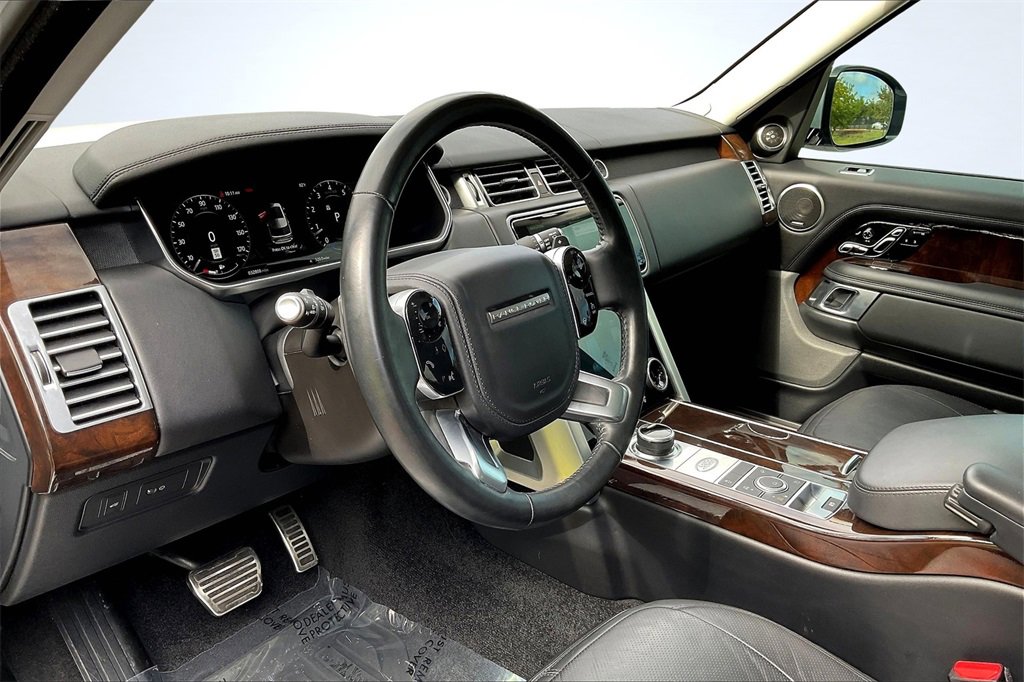 Used 2022 Land Rover Range Rover P525 Westminster Edition image 14