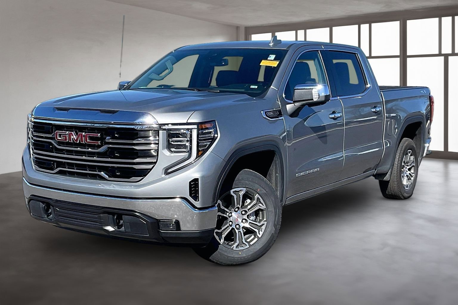 Used 2025 GMC Sierra 1500 SLT image 3