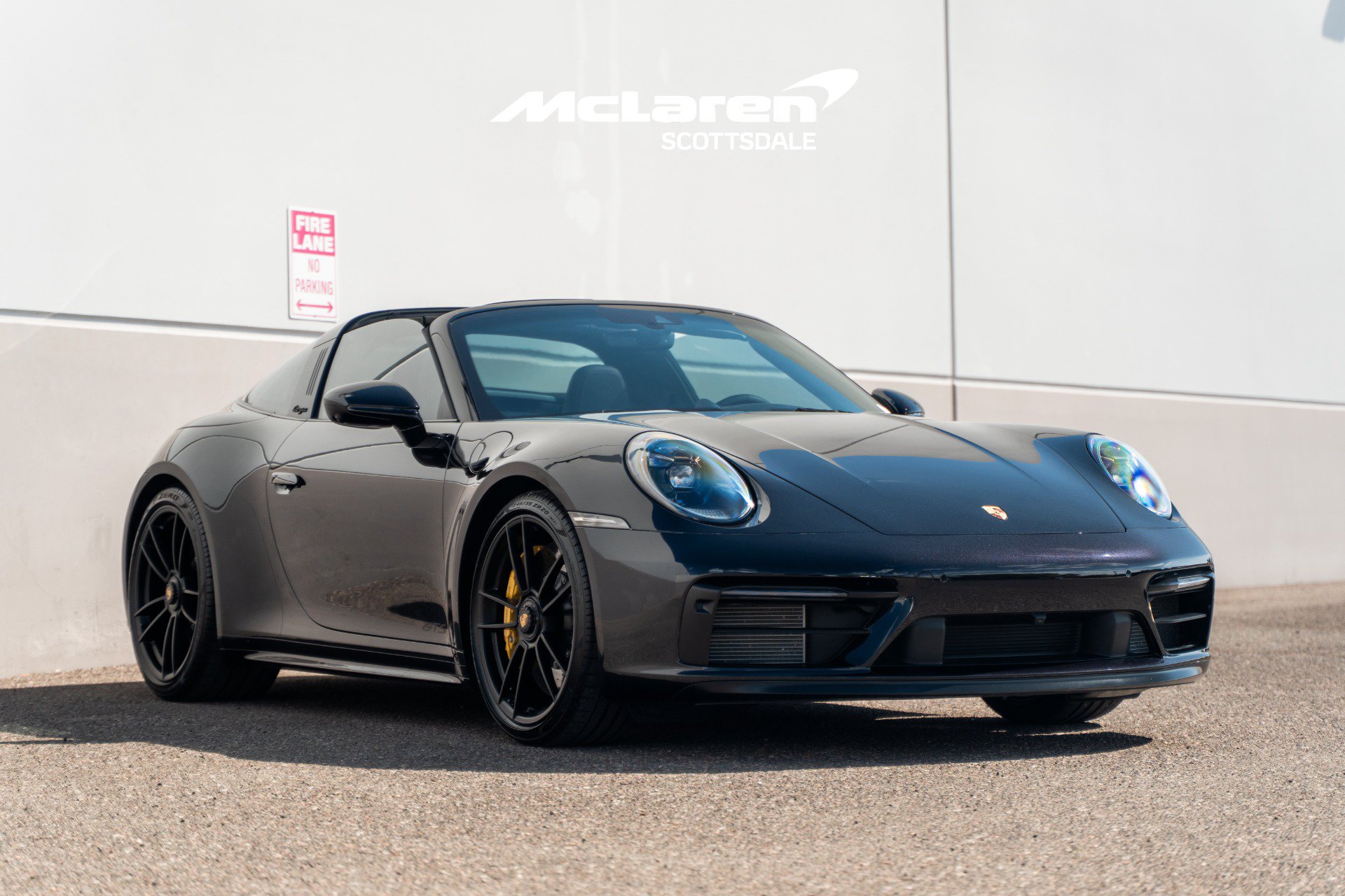 Used 2024 Porsche 911 Targa 4 GTS w/ Premium Package AWD/4WD image 18