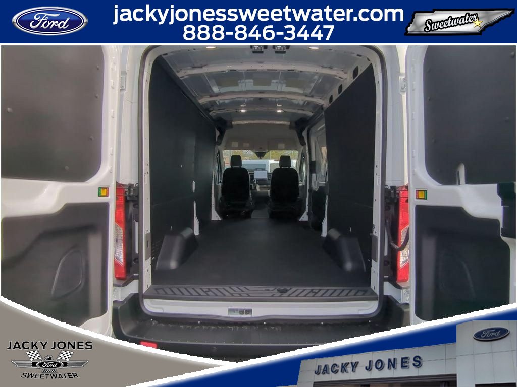 New 2026 Ford Transit 250 148 Medium Roof w/ Load Area Protection Package RWD image 21