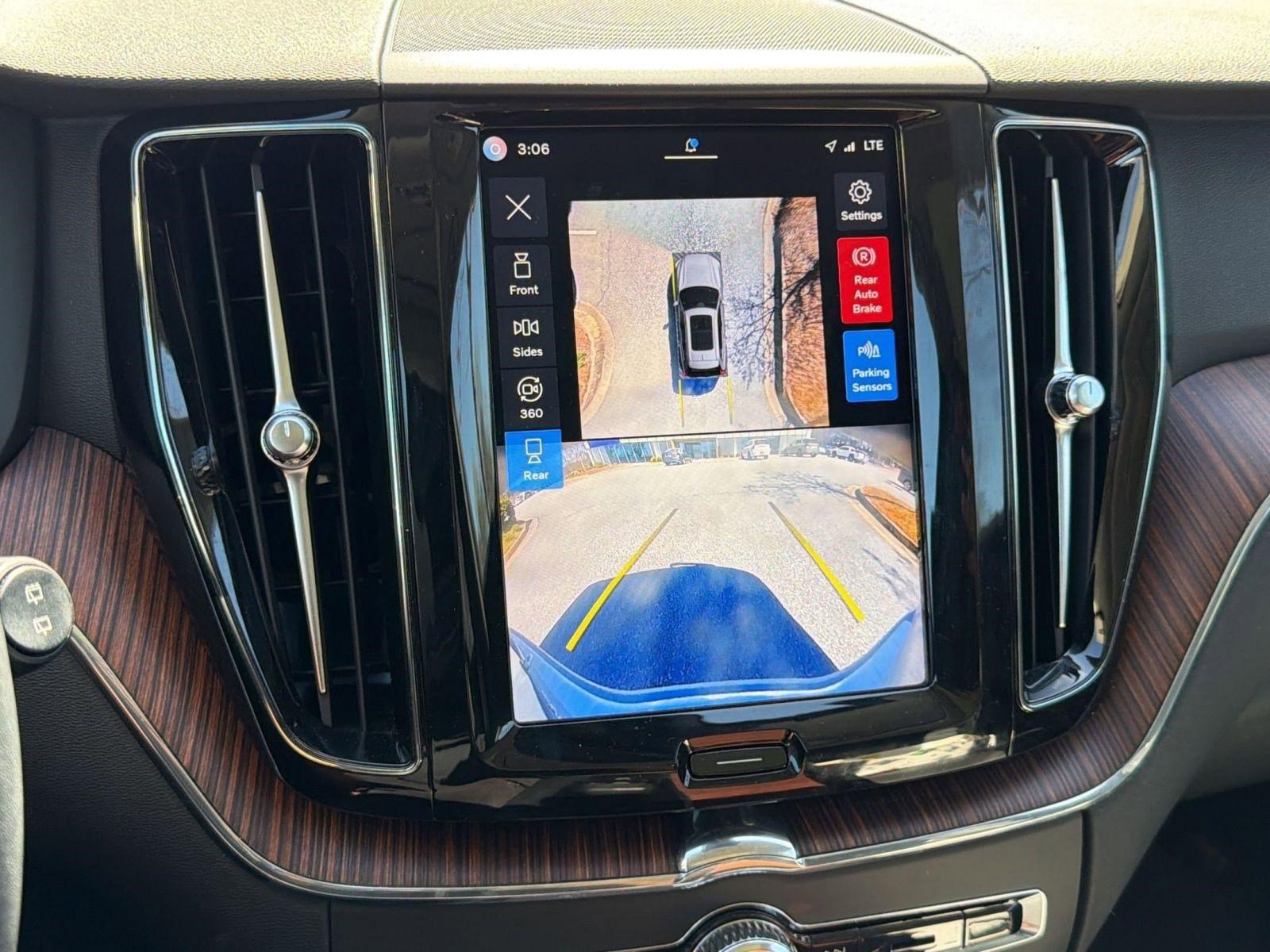 Certified 2024 Volvo XC60 B5 Plus w/ Climate Package image 25