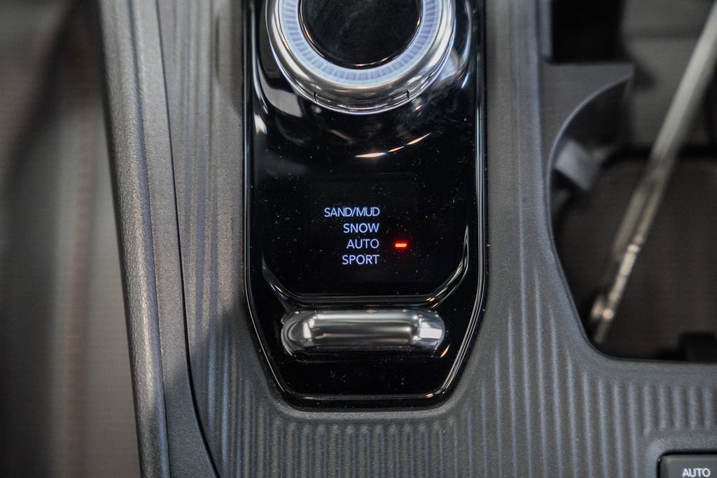 New 2026 Jeep Cherokee Overland w/ Advanced Pro Tech Group AWD/4WD image 25