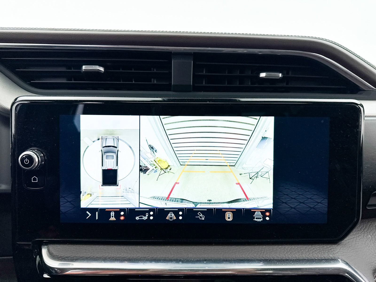 Used 2025 GMC Sierra 1500 Denali image 12