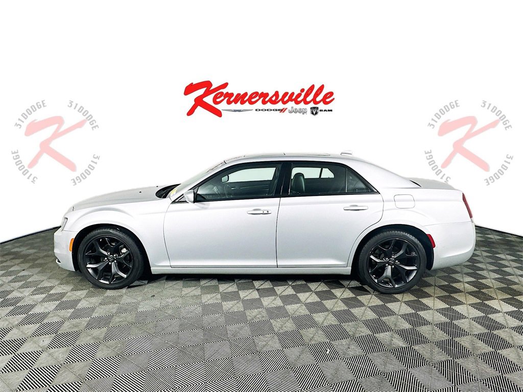 Used 2023 Chrysler 300 S image 4
