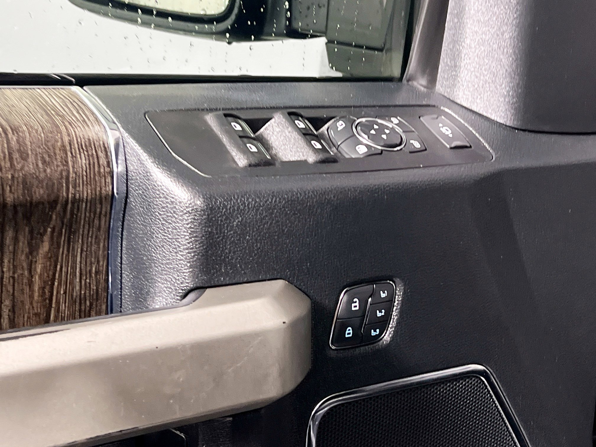 Used 2021 Ford F250 Lariat AWD/4WD image 16