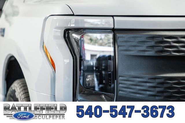 New 2025 Ford F150 Lightning Flash AWD/4WD image 12