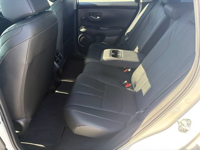 Used 2025 Acura ADX AWD image 24