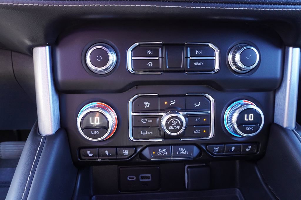 Certified 2023 GMC Yukon SLT w/ SLT Luxury Package image 21