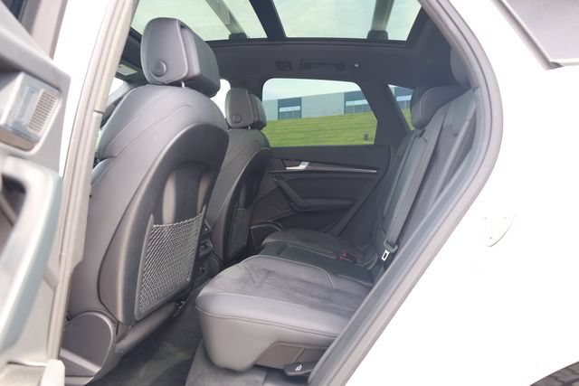 Used 2023 Audi SQ5 Prestige AWD/4WD image 30