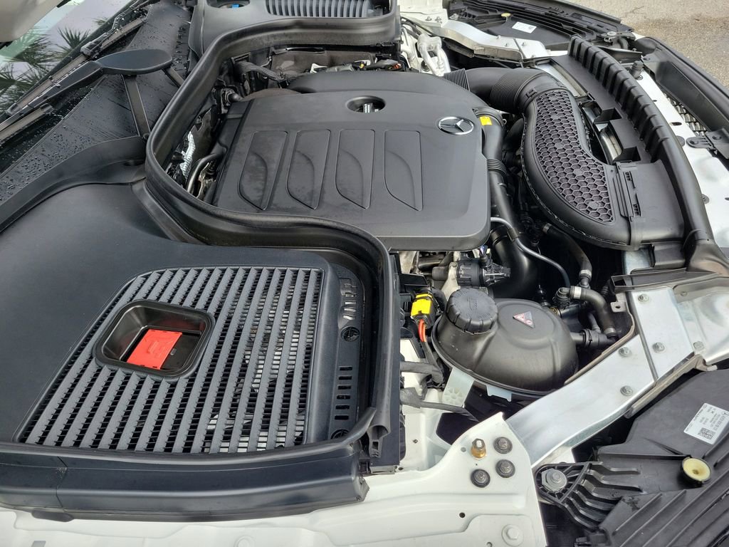 Used 2022 Mercedes-Benz GLC 300 4MATIC w/ Premium Package Lite image 14