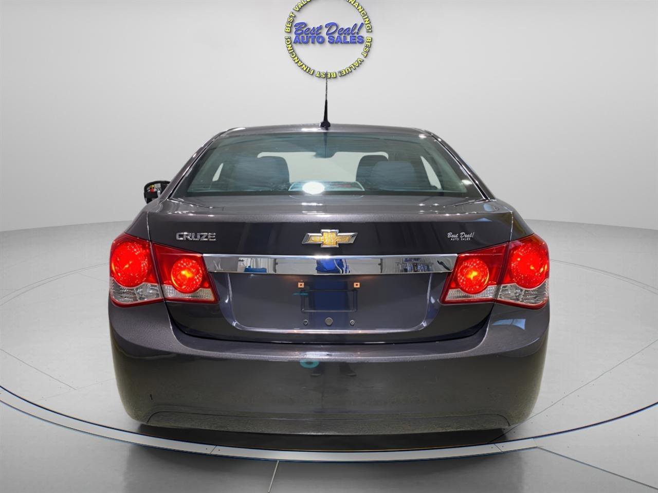 Used 2014 Chevrolet Cruze LS FWD image 3