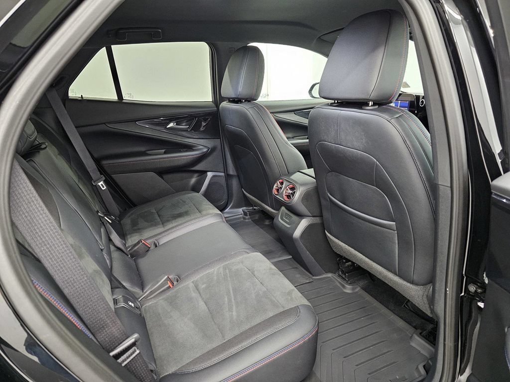 Used 2025 Chevrolet Blazer EV RS AWD/4WD image 24