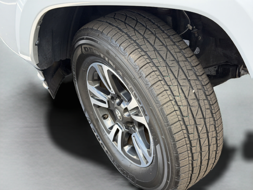 Used 2019 Toyota Tacoma TRD Sport RWD image 45