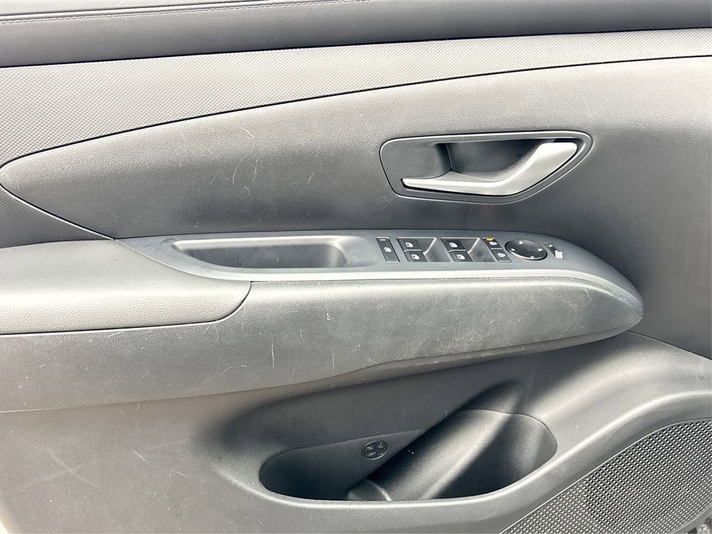 Certified 2025 Hyundai Tucson SE image 23