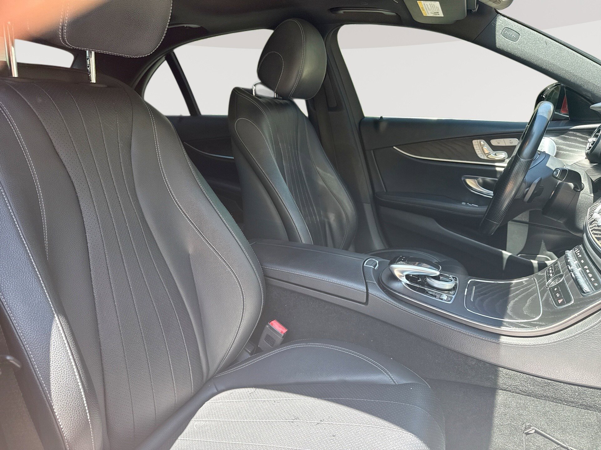 Used 2018 Mercedes-Benz E 300 w/ Premium 1 Package image 28