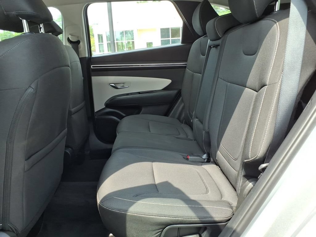 Used 2023 Hyundai Tucson SE AWD/4WD image 15