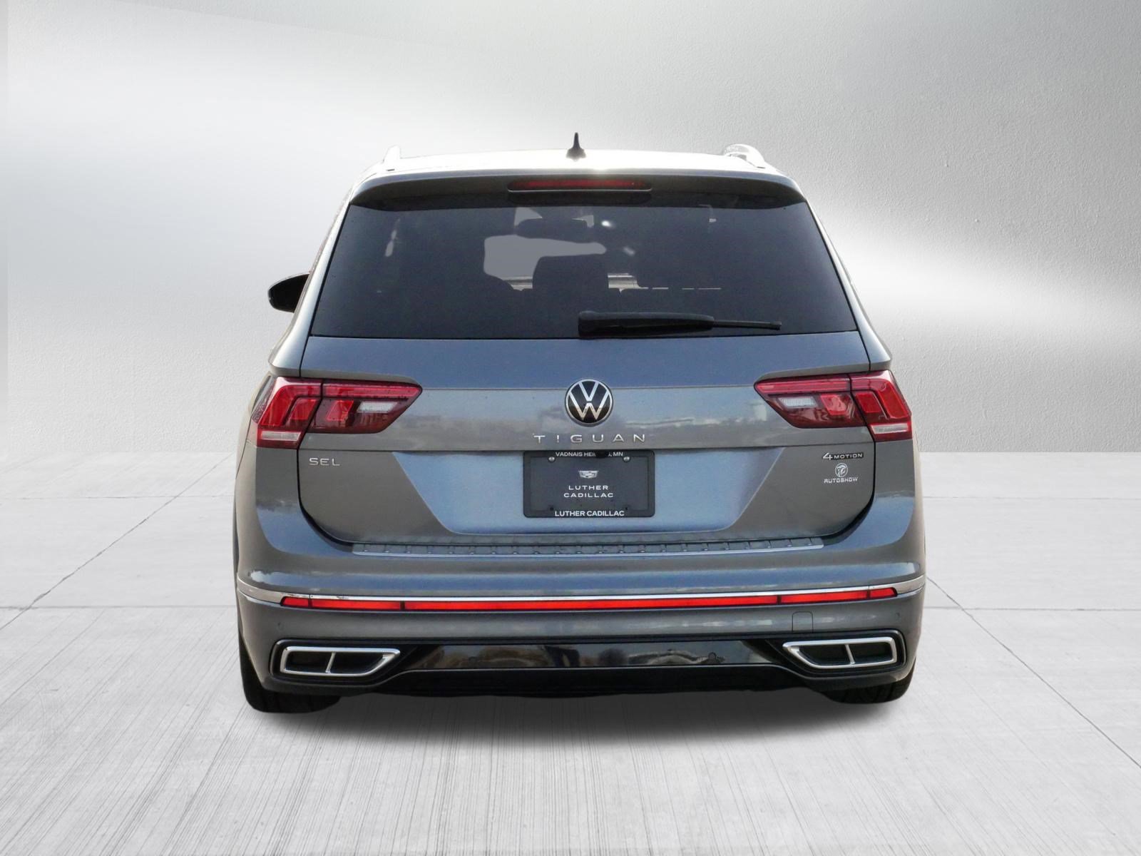 Used 2022 Volkswagen Tiguan SEL R-Line image 5
