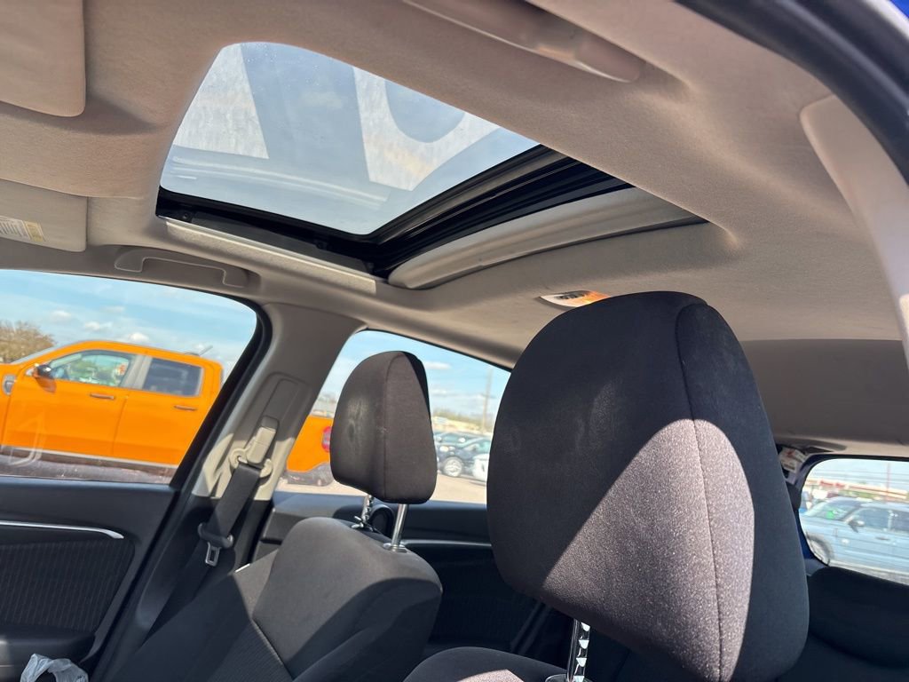 Used 2018 Honda Fit EX image 6