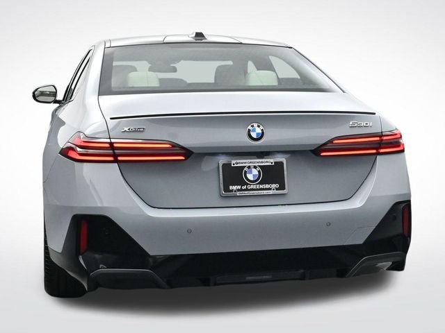 New 2026 BMW 530i xDrive w/ M Sport Package image 6