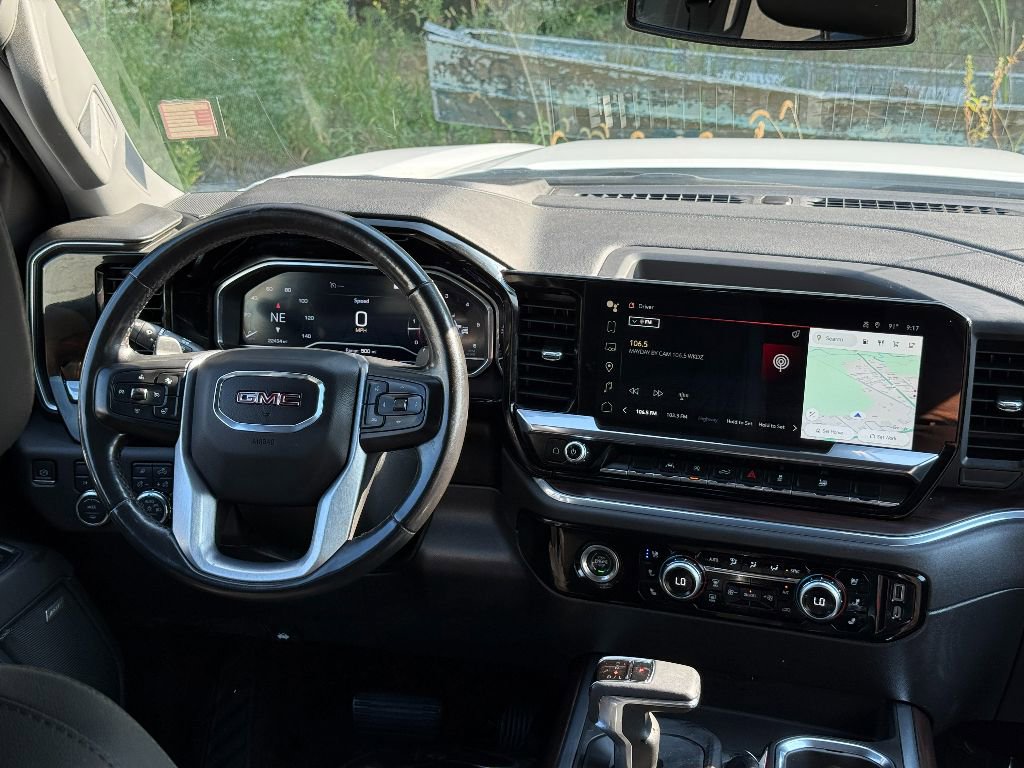 Used 2023 GMC Sierra 1500 SLT w/ SLT Premium Package image 18