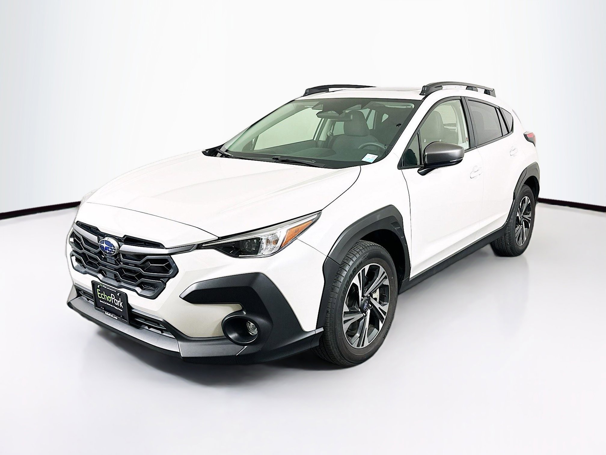 Used 2025 Subaru Crosstrek 2.0i Premium image 3