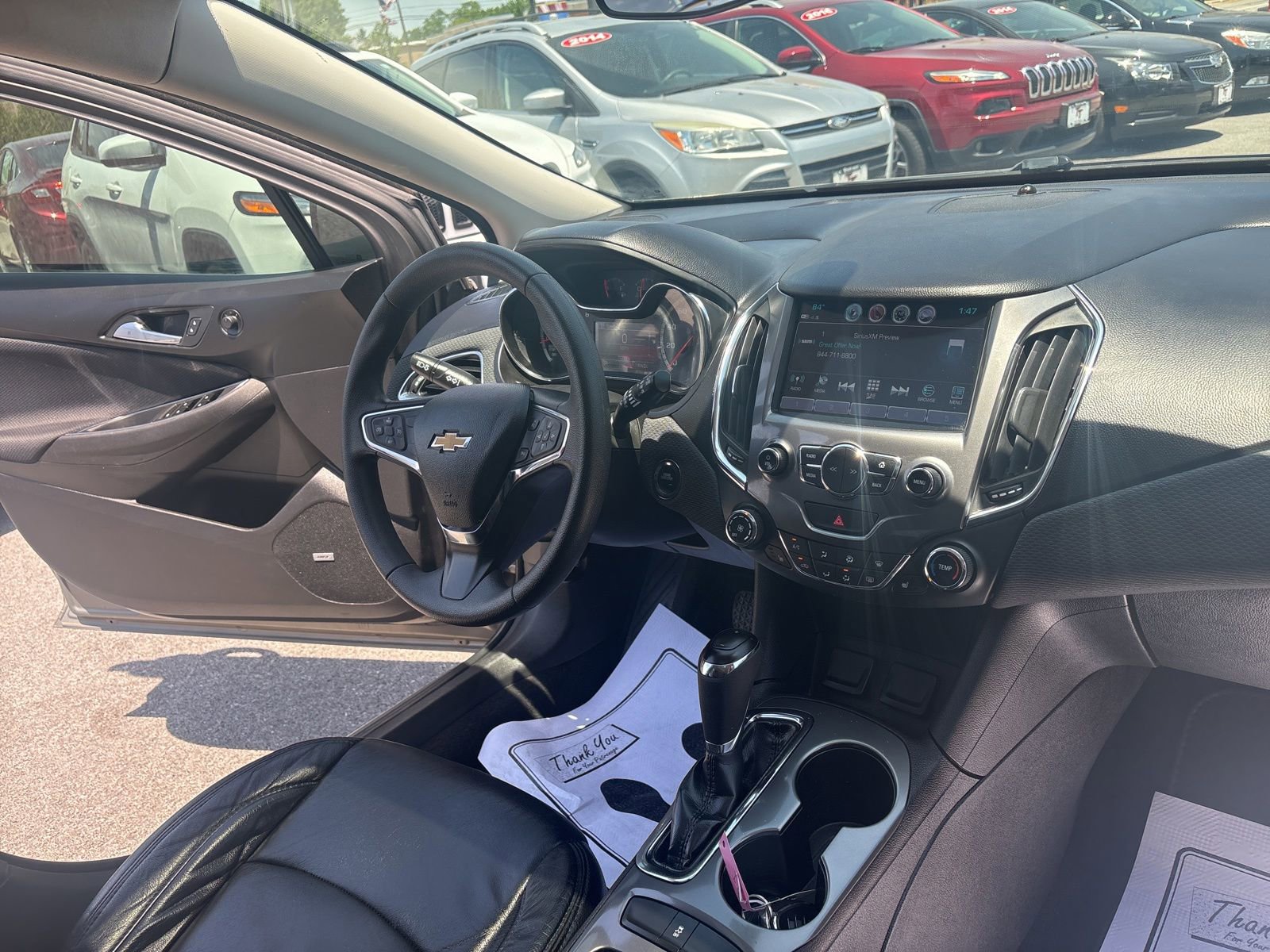 Used 2018 Chevrolet Cruze LT w/ Sun And Sound Package FWD image 23