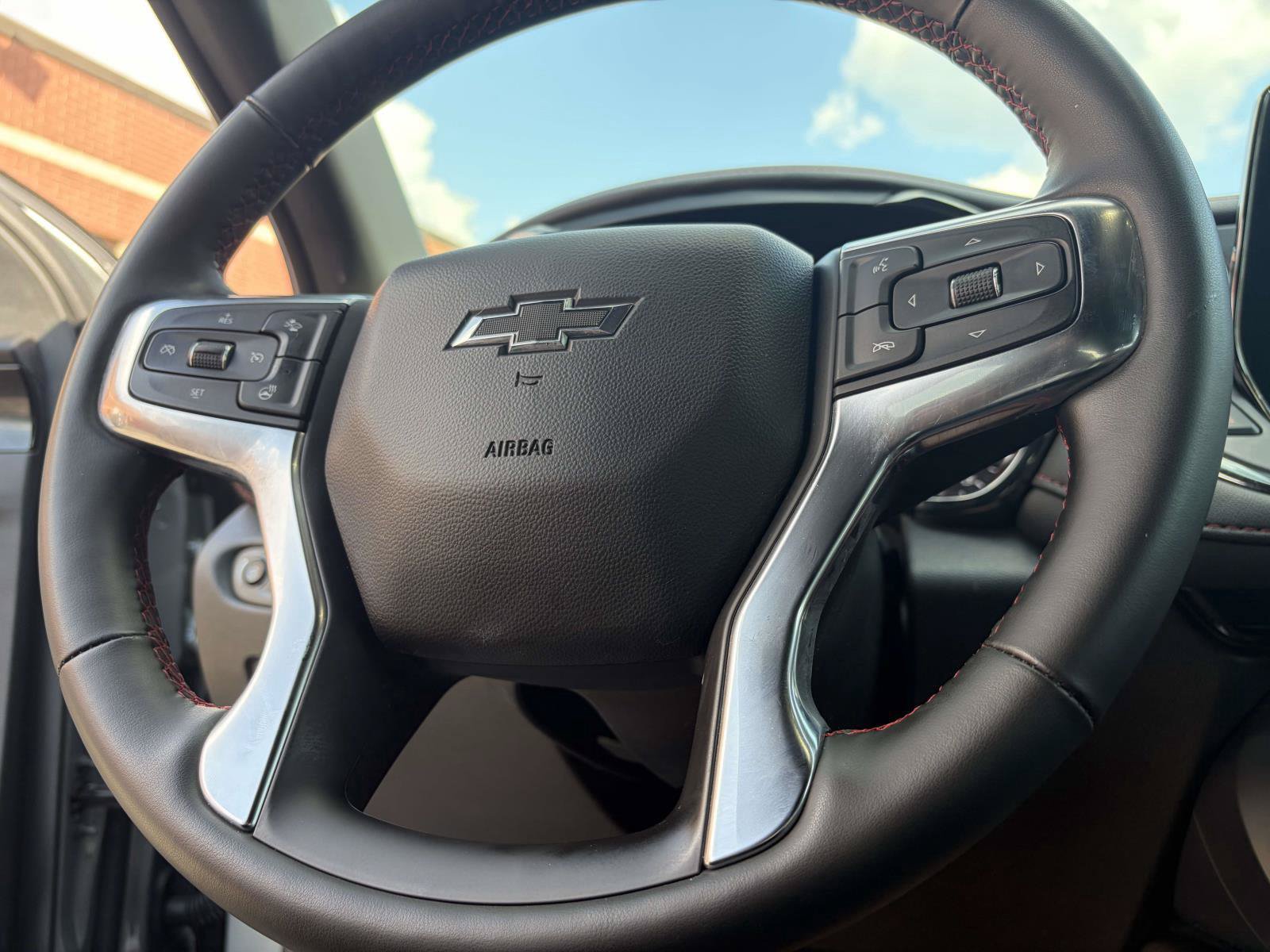 Used 2025 Chevrolet Blazer RS FWD image 18