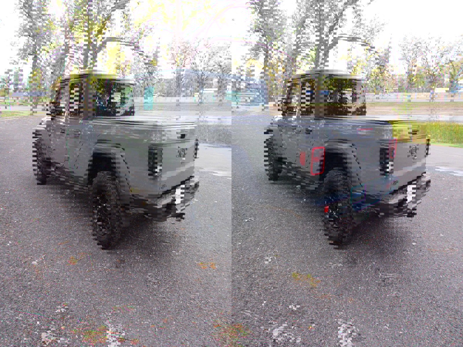 Used 2023 Jeep Gladiator Sport w/ Trailer Tow Package image 3