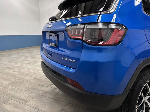 Used 2024 Jeep Compass Limited w/ Sun and Sound Group image 32
