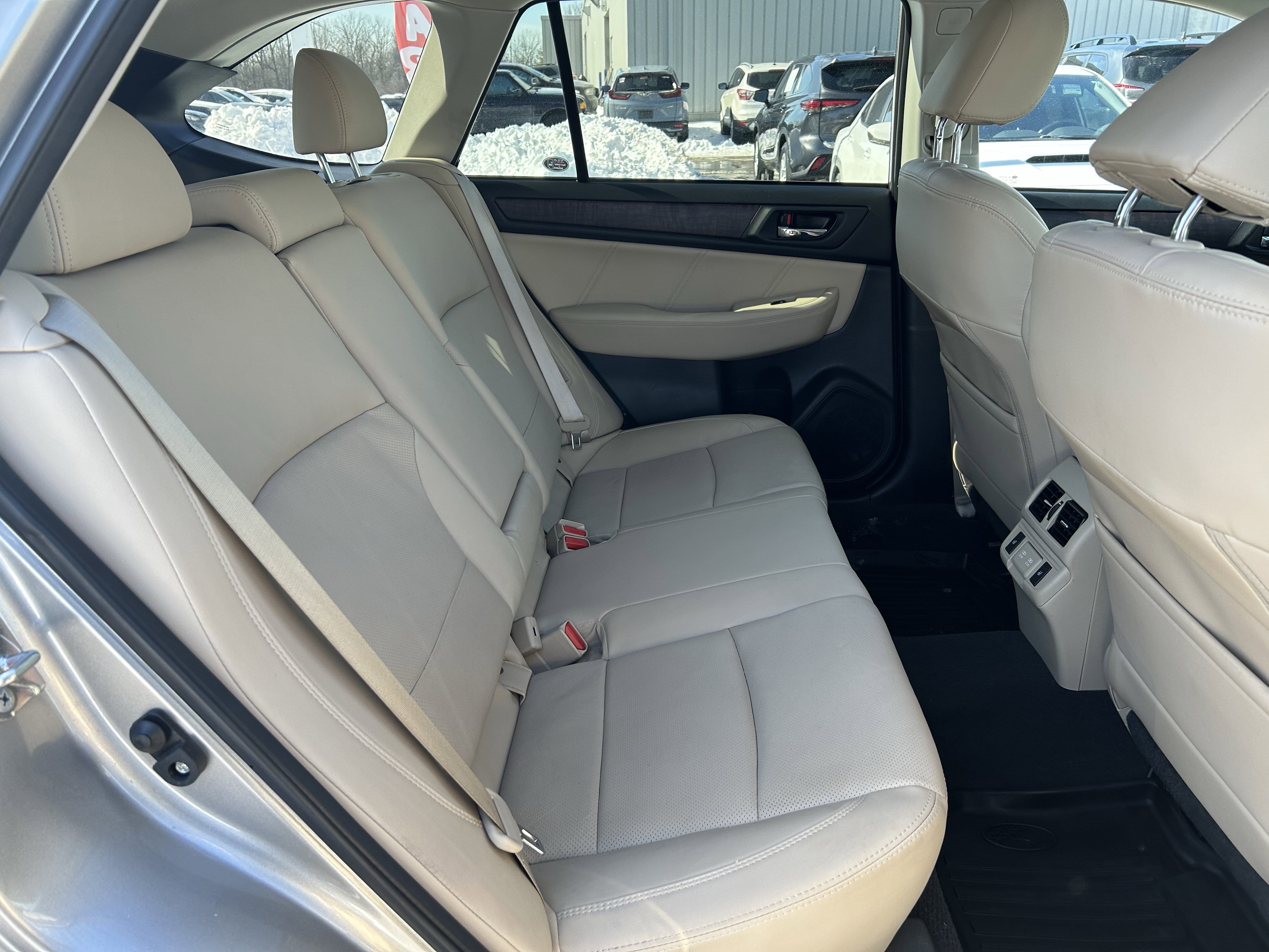 Used 2019 Subaru Outback 2.5i Limited w/ Popular Package #2 image 25