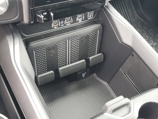 New 2026 RAM 1500 Laramie w/ Night Edition AWD/4WD image 30