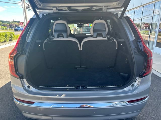 Certified 2025 Volvo XC90 B5 Plus AWD/4WD image 11