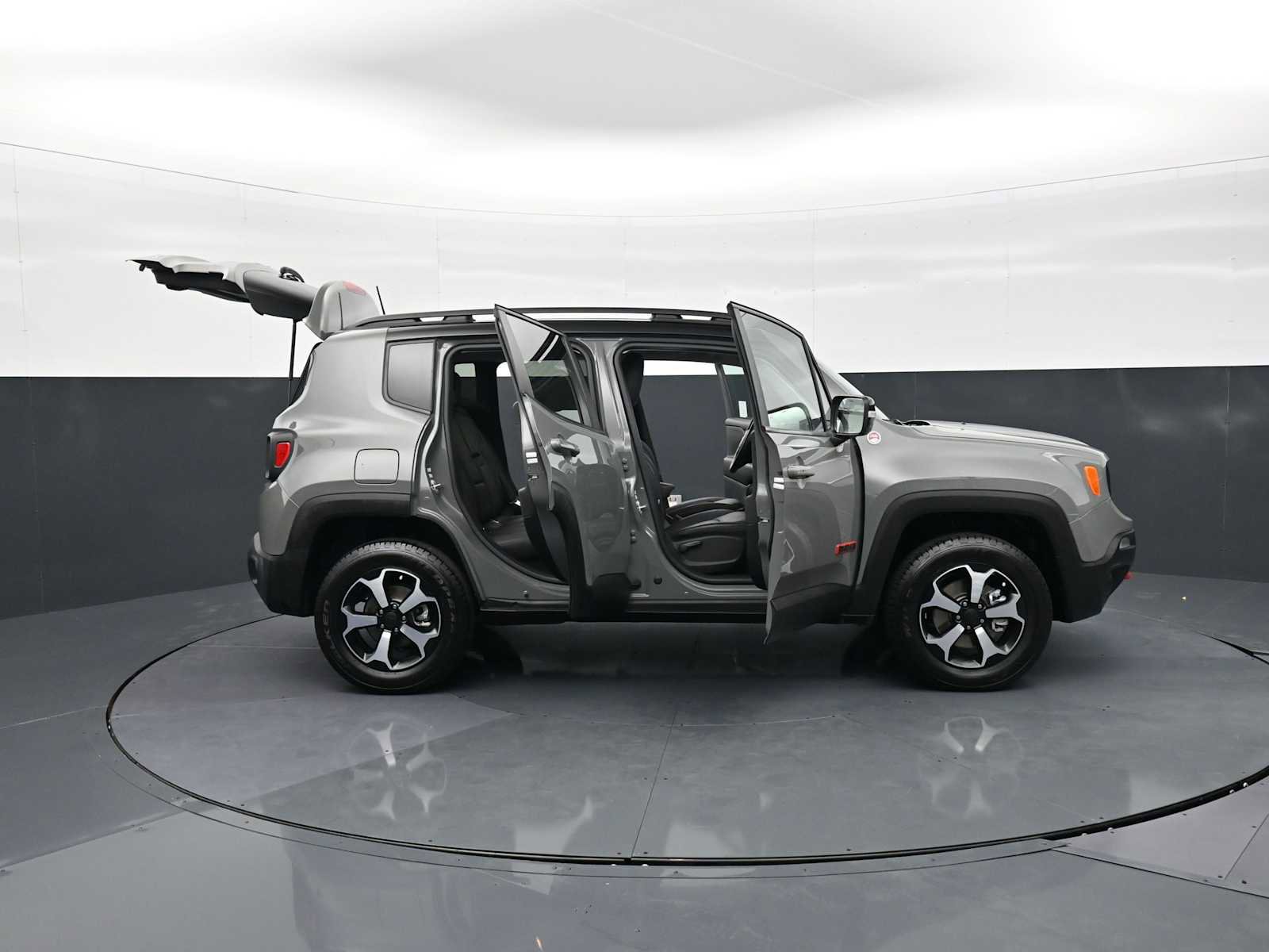 Used 2022 Jeep Renegade Trailhawk AWD/4WD image 35