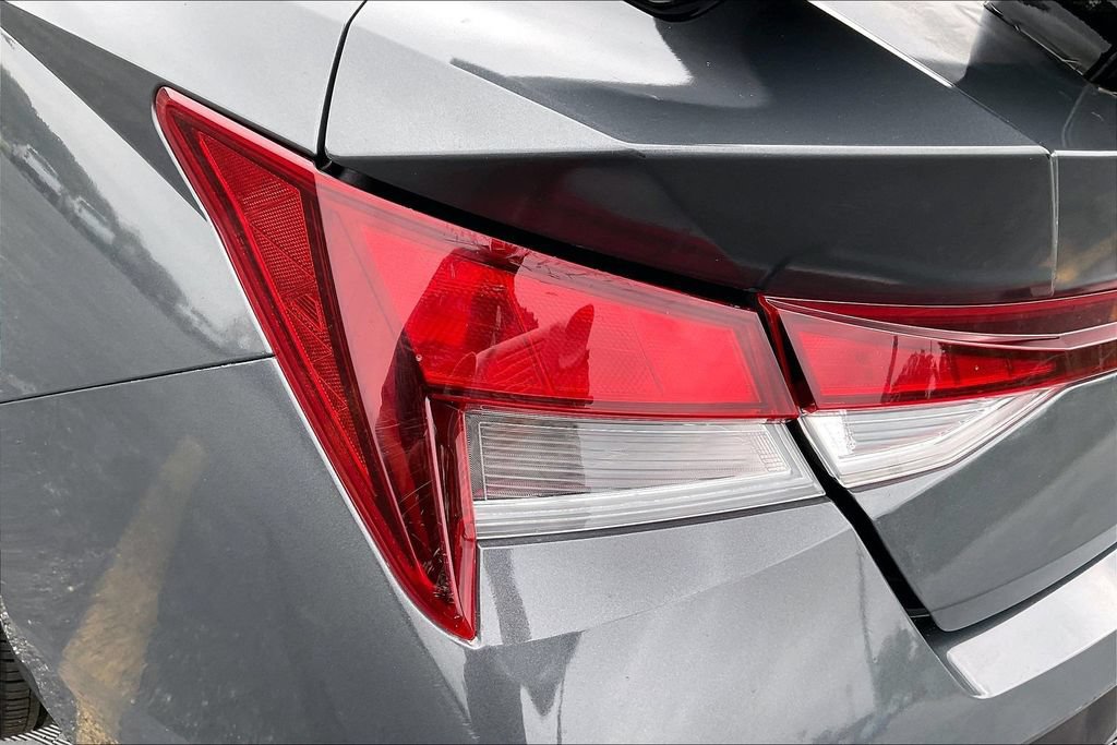 Used 2024 Hyundai Elantra SEL FWD image 26