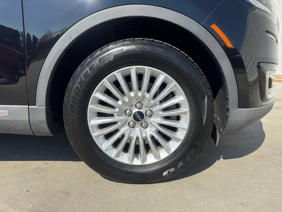 Used 2020 Lincoln Nautilus FWD image 29