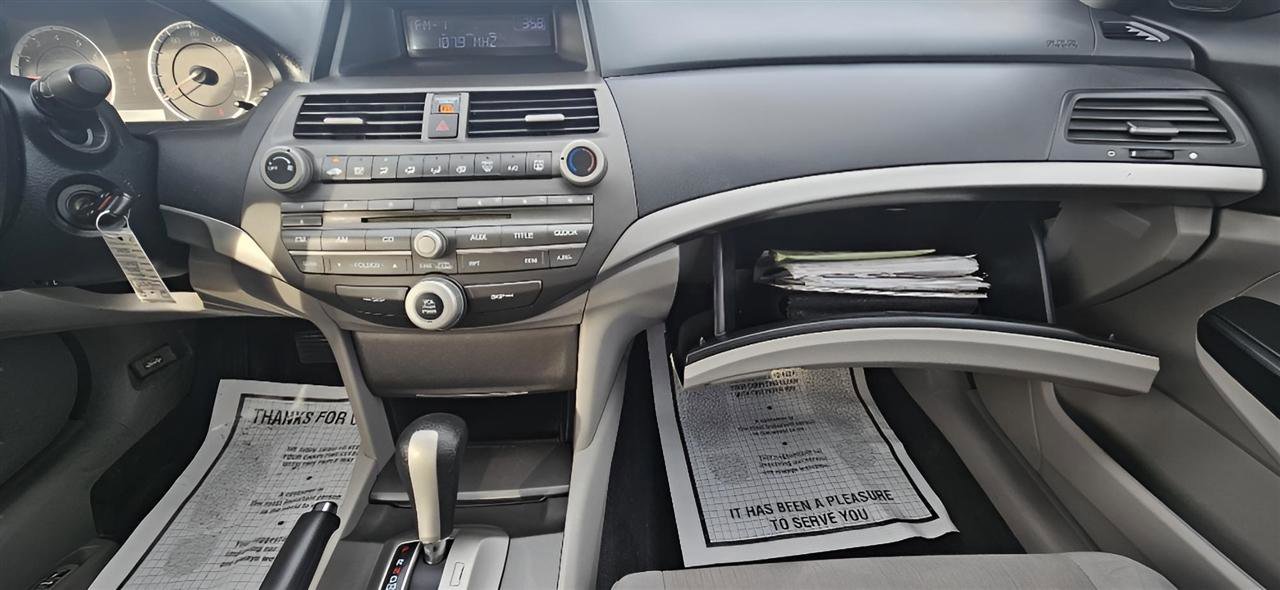Used 2011 Honda Accord LX image 16