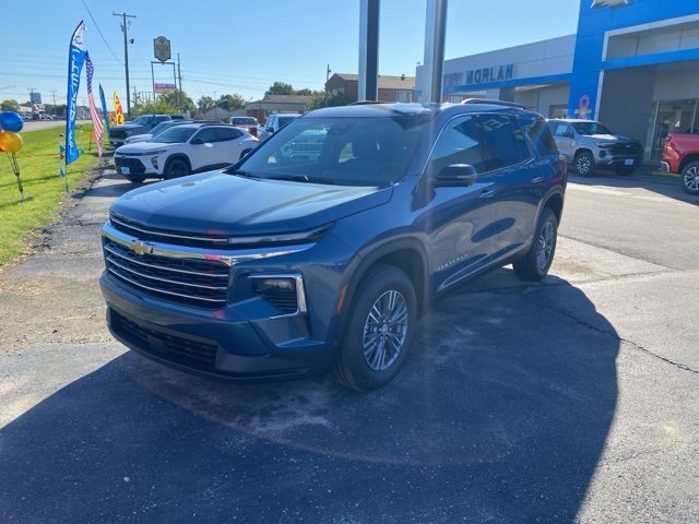 New 2026 Chevrolet Traverse LT w/ Driver Confidence Package image 2