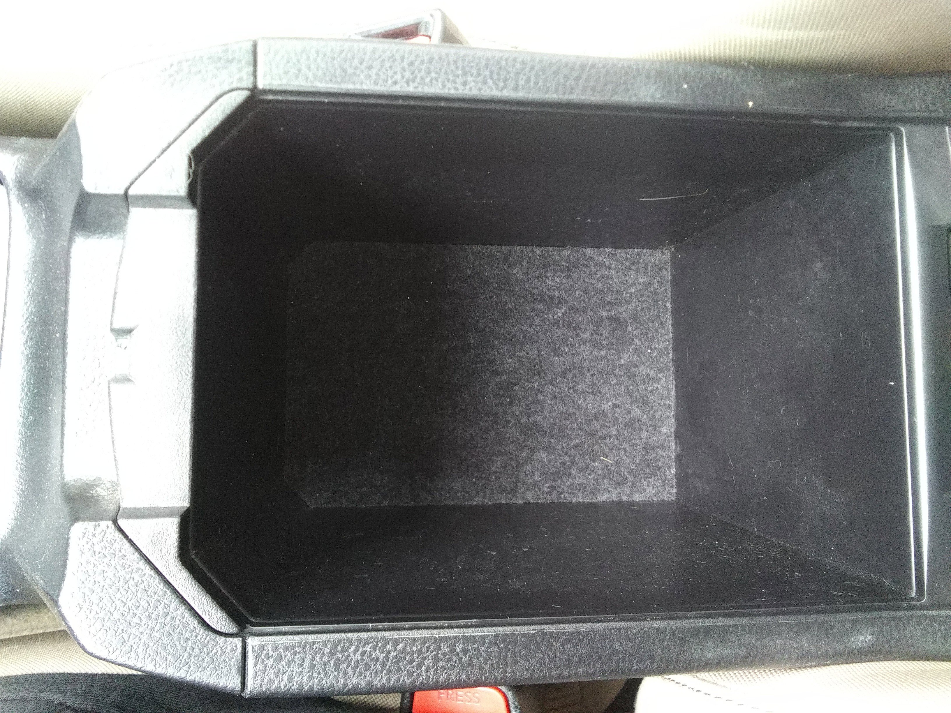 Used 2015 Toyota RAV4 XLE image 16