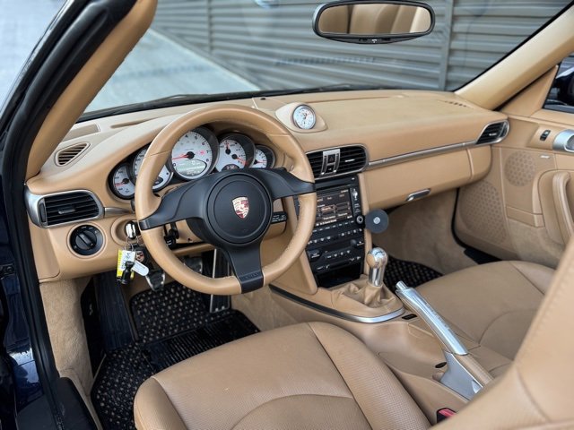 Used 2012 Porsche 911 Carrera 4S image 4