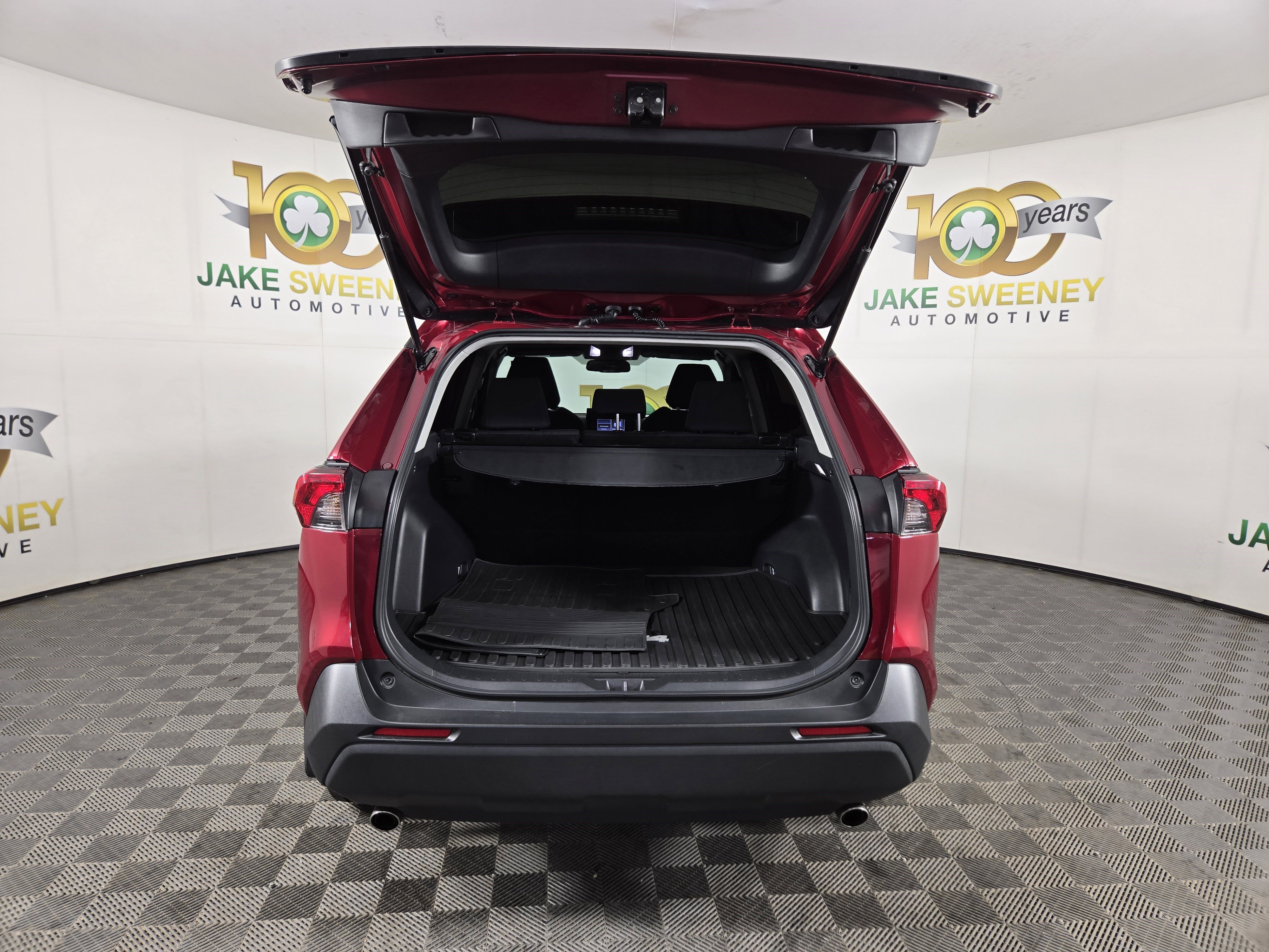 Used 2022 Toyota RAV4 LE AWD/4WD image 29