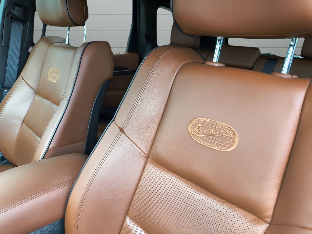 Used 2021 Jeep Grand Cherokee Overland w/ Trailer Tow Group IV image 14