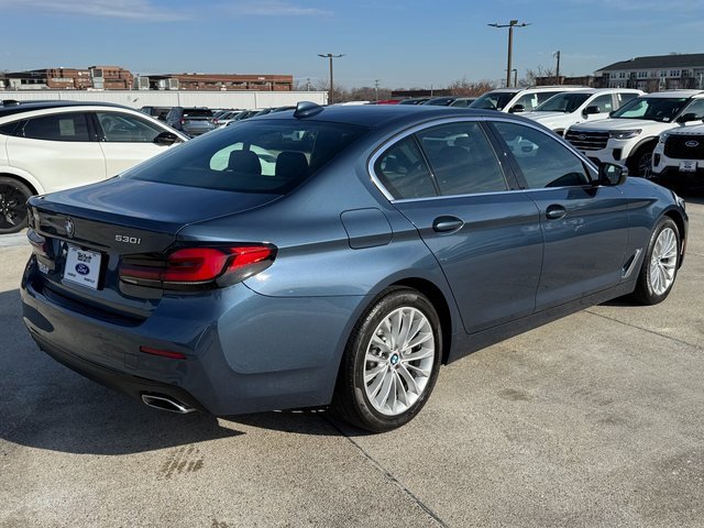 Used 2023 BMW 530i xDrive w/ Premium Package image 7