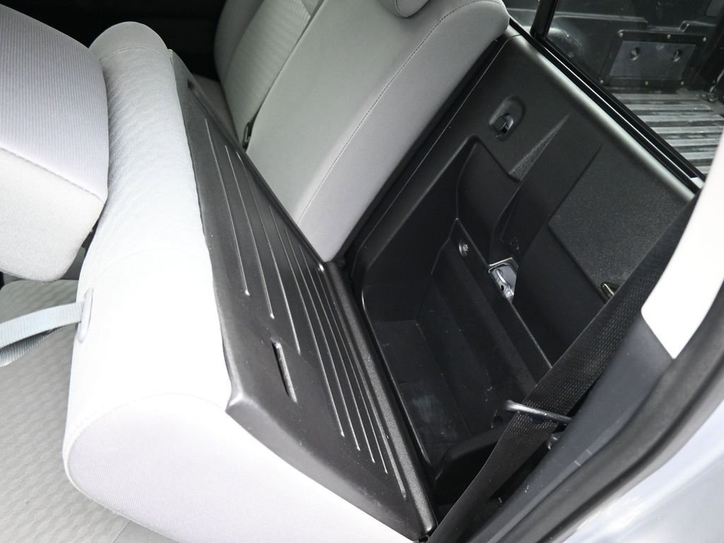 Used 2020 Toyota Tacoma SR w/ SR Convenience Package RWD image 34